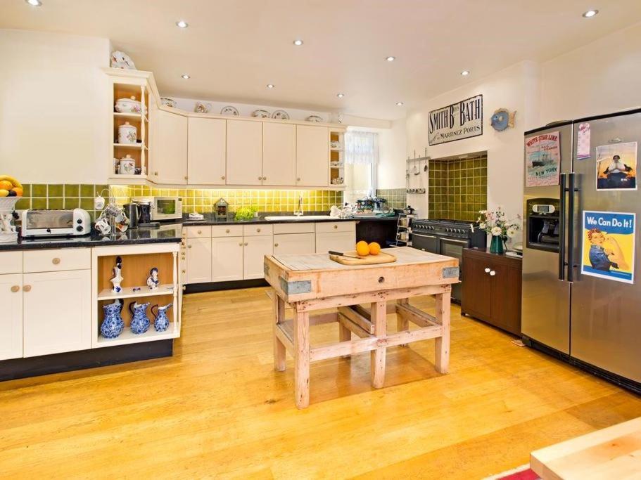 ダートマス Anchor House Bed & Breakfast エクステリア 写真