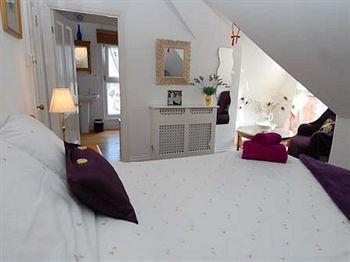ダートマス Anchor House Bed & Breakfast エクステリア 写真